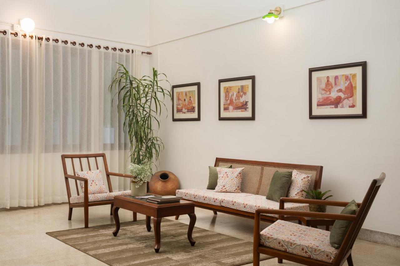 Отель The Sacred Lotus Ayurveda Wellness Retreat Коччи Экстерьер фото